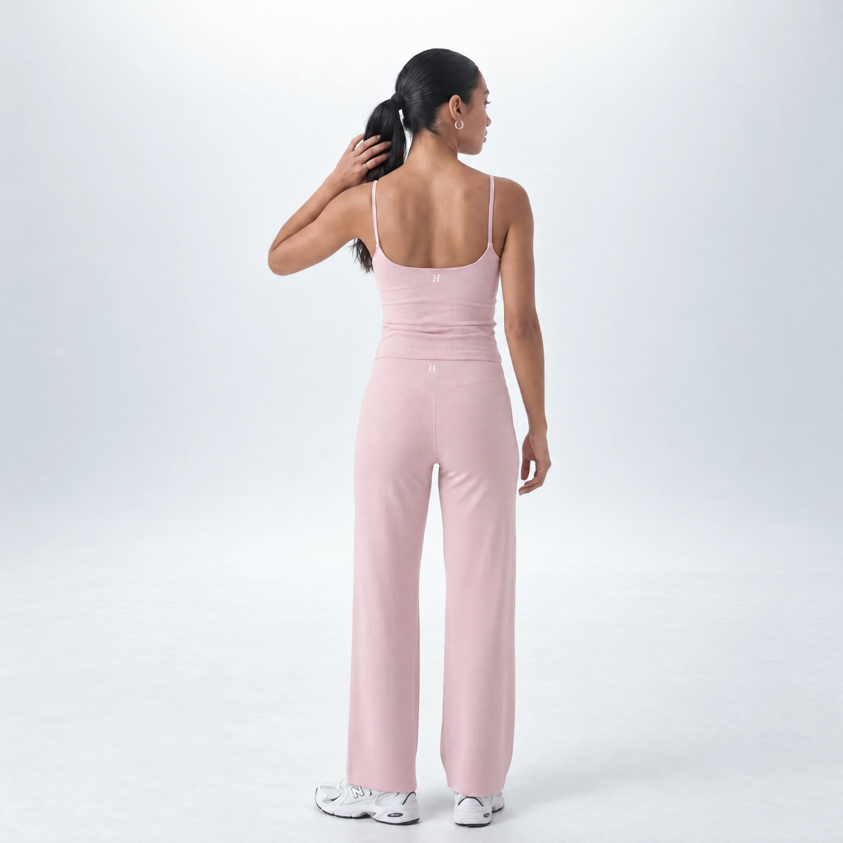 CLOUD° Tank Top mit integriertem BH – Blush – Produktansicht 3