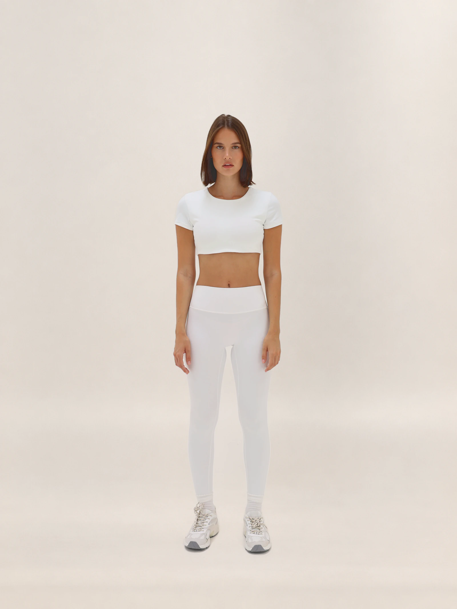 Aura Crop Top - White – Produktansicht 1
