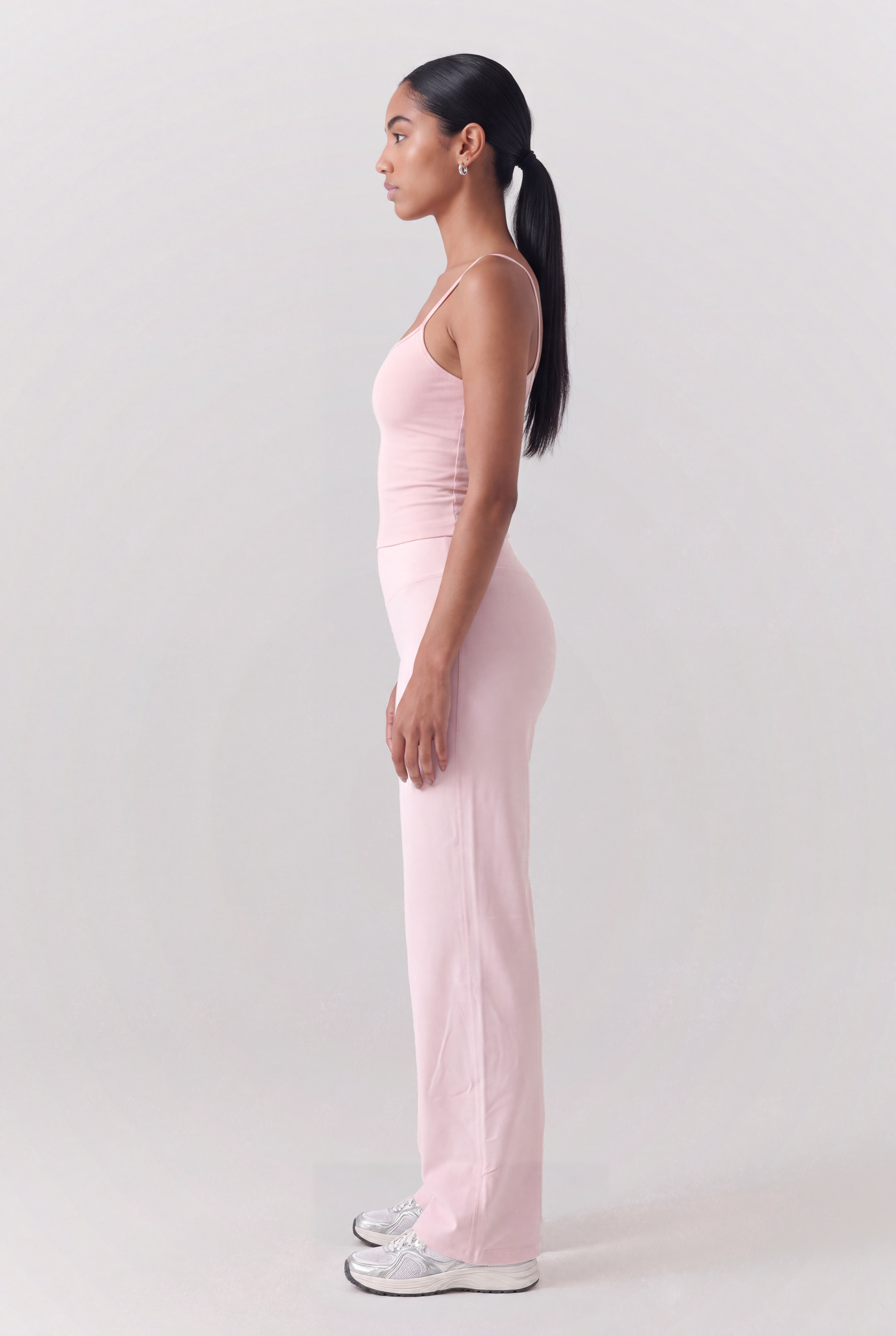 CLOUD° Flared Pants – Seitenansicht