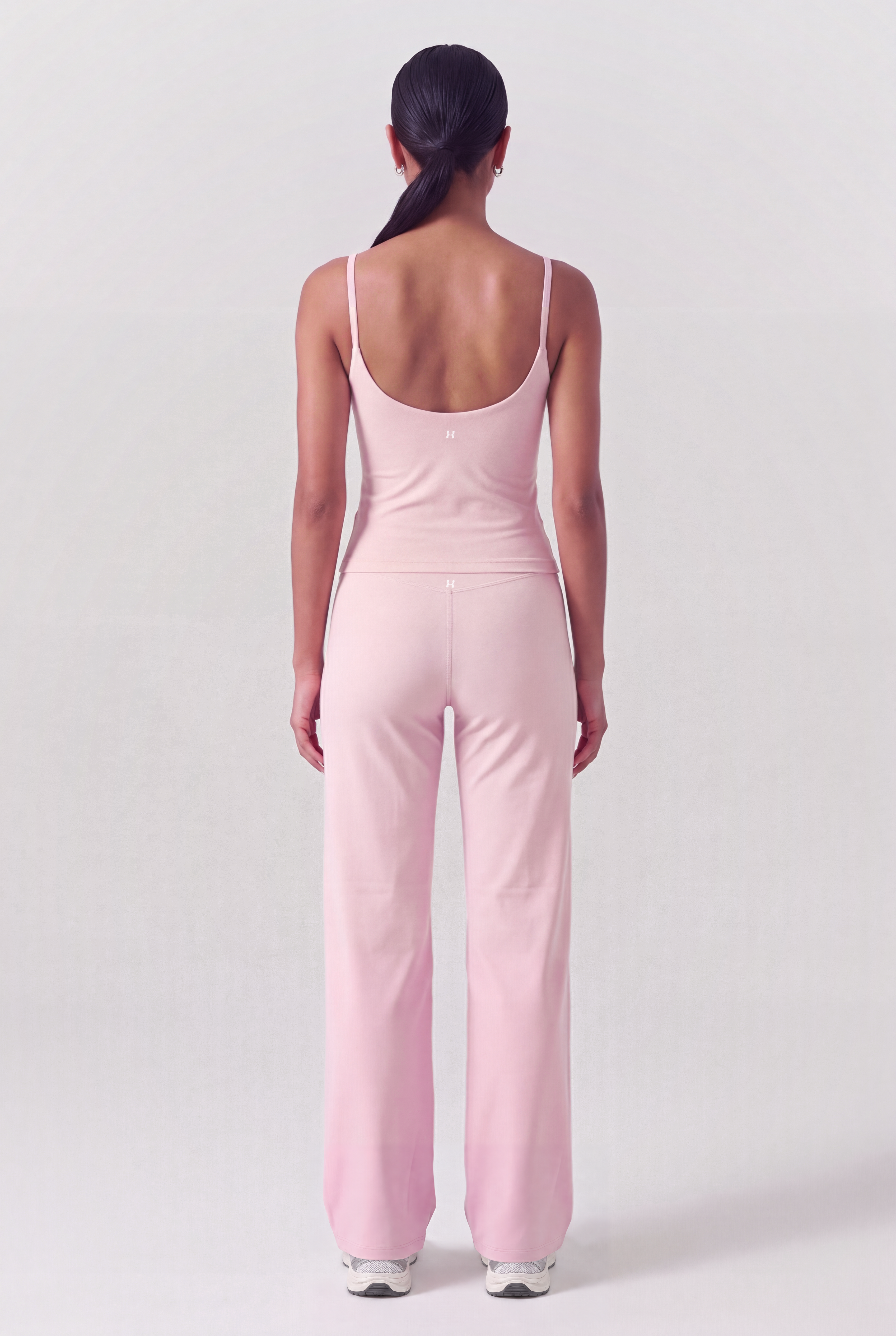 CLOUD° Flared Pants – Rückansicht