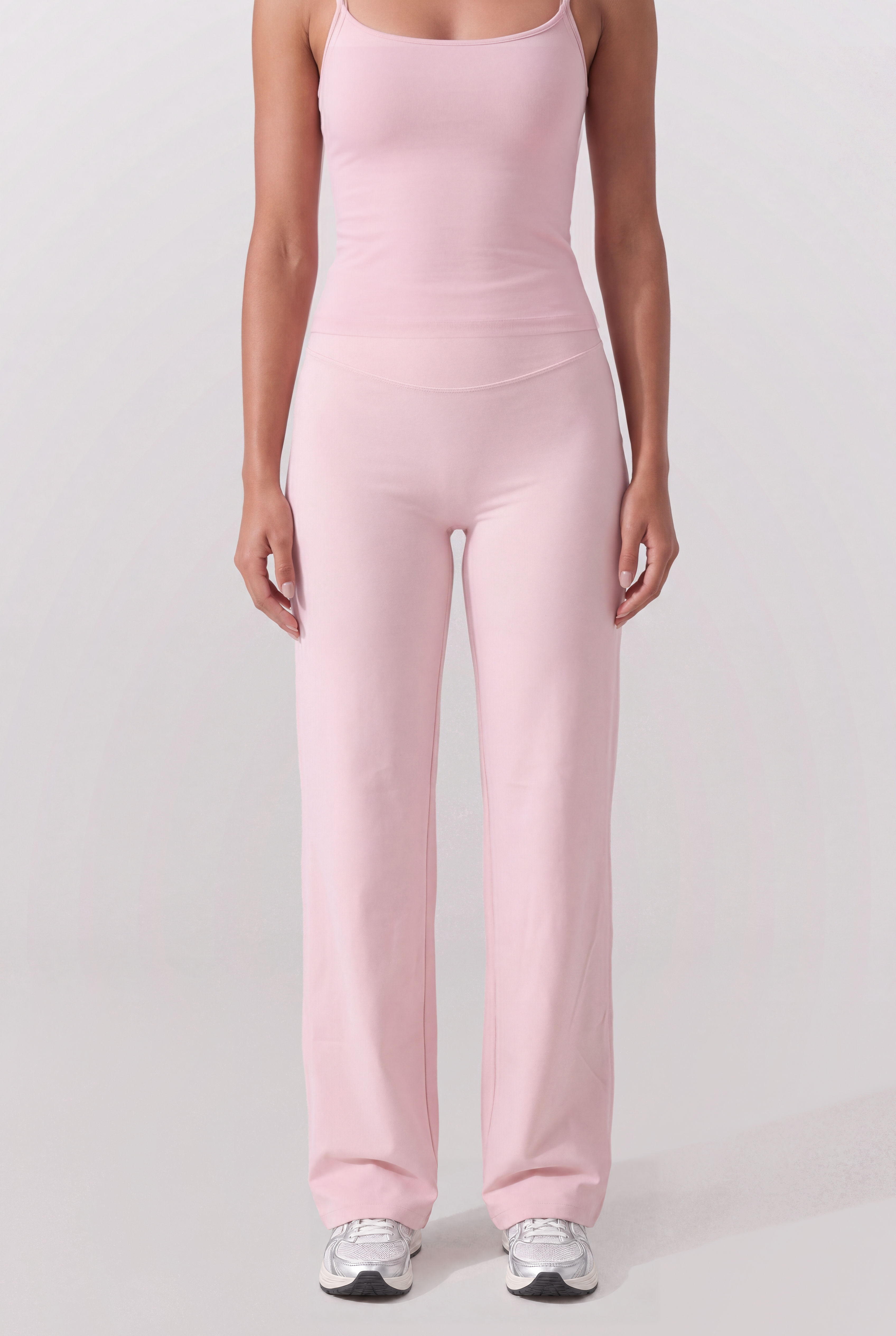 CLOUD° Flared Pants – Detailansicht