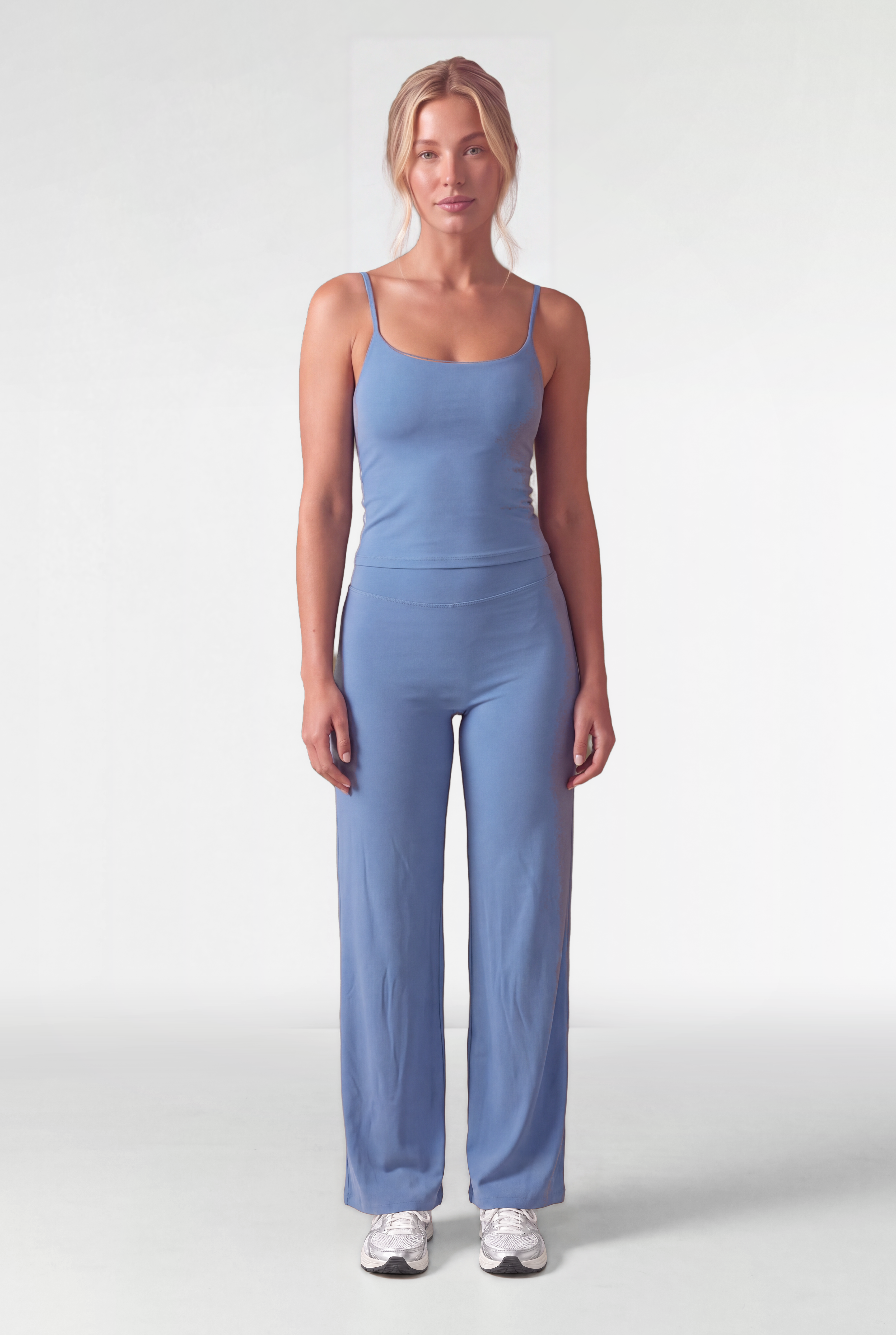 CLOUD° Tank Top mit integriertem BH – Fog Blue