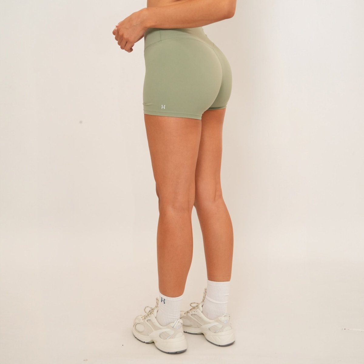 Aura Shorts