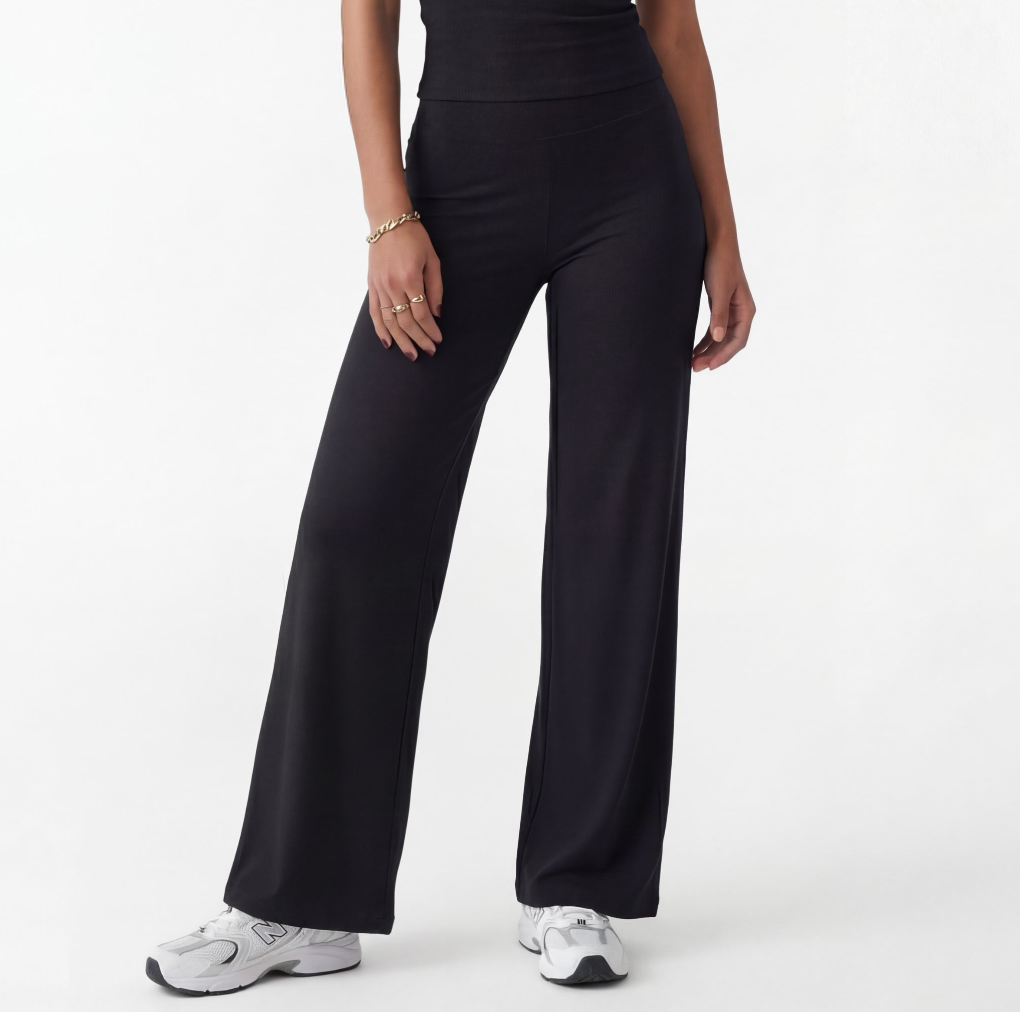 CLOUD° Flared Pants