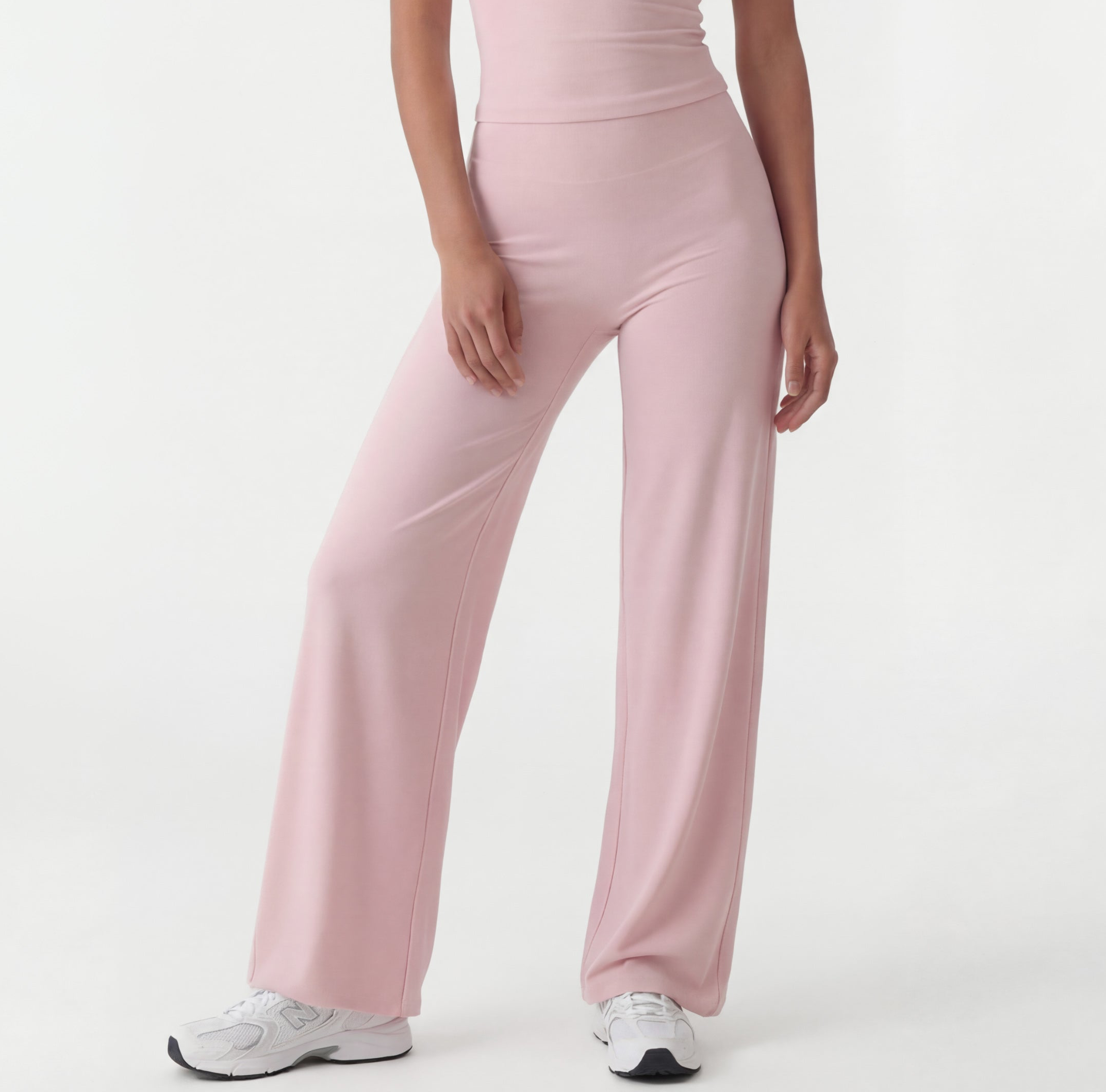 CLOUD° Flared Pants